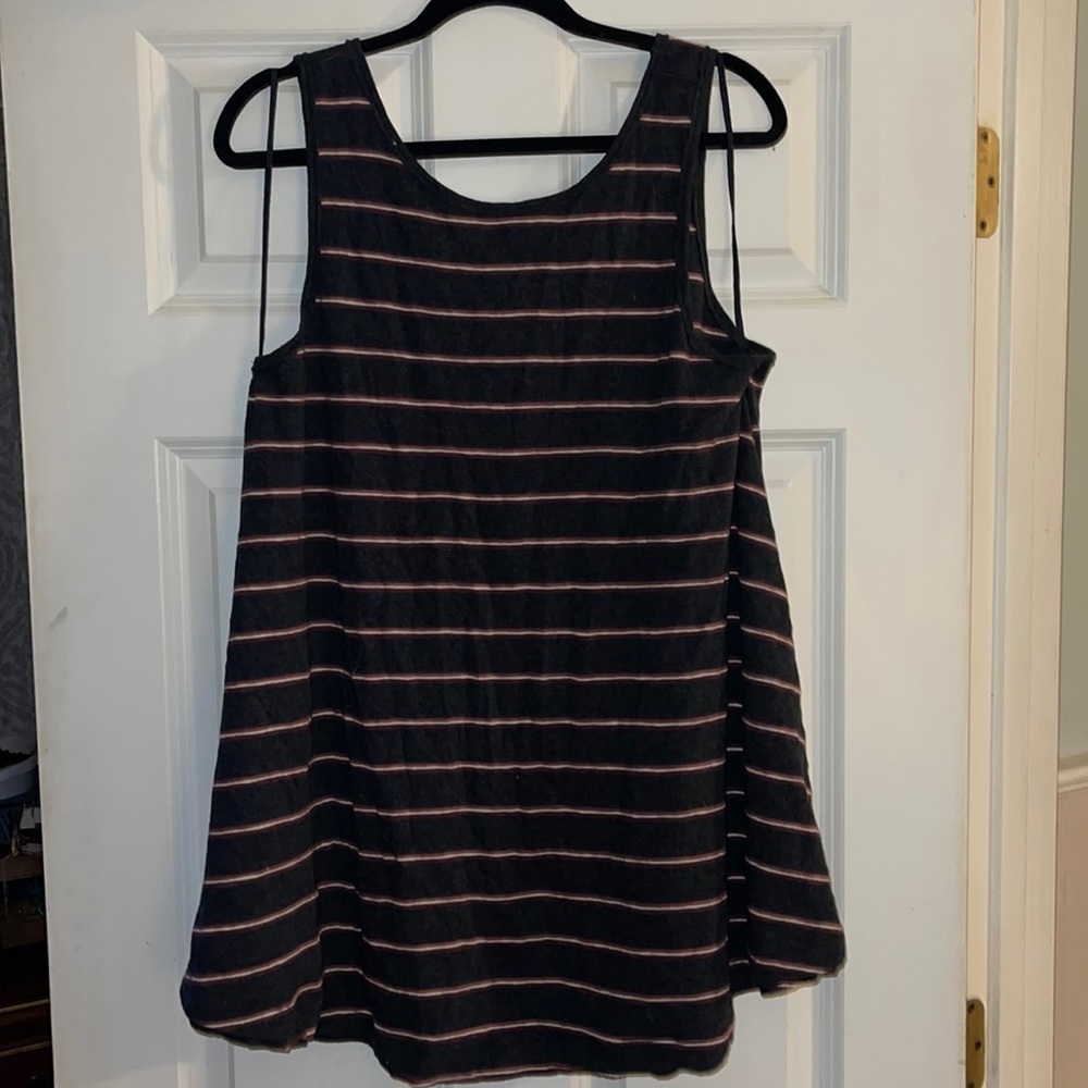 We The Free Large Woman’s Stripe Pattern Tank Tun… - image 1